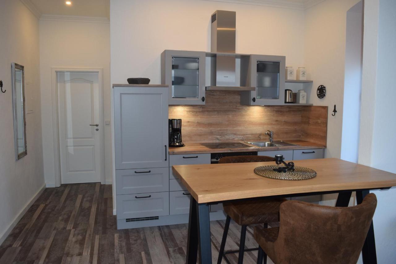 Heimathafen Ueber Hafen-Pub Apartman Pellworm Kültér fotó